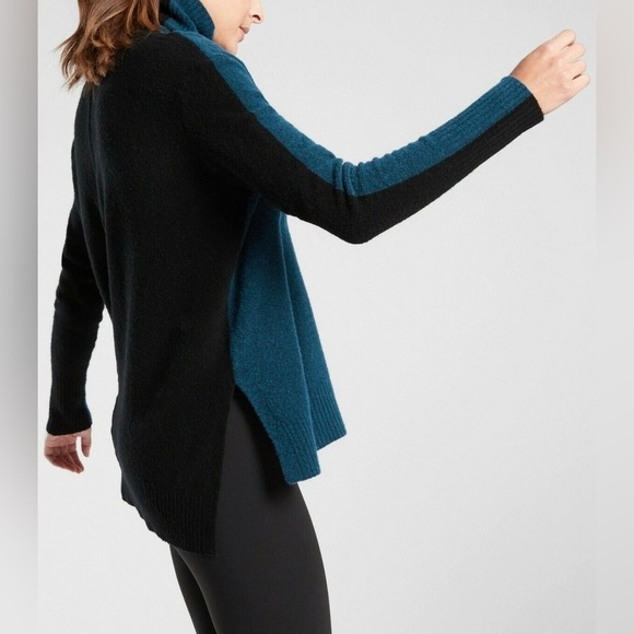 Athleta Merino Transit Colourblock turtleneck, size Small - Picture 2 of 9